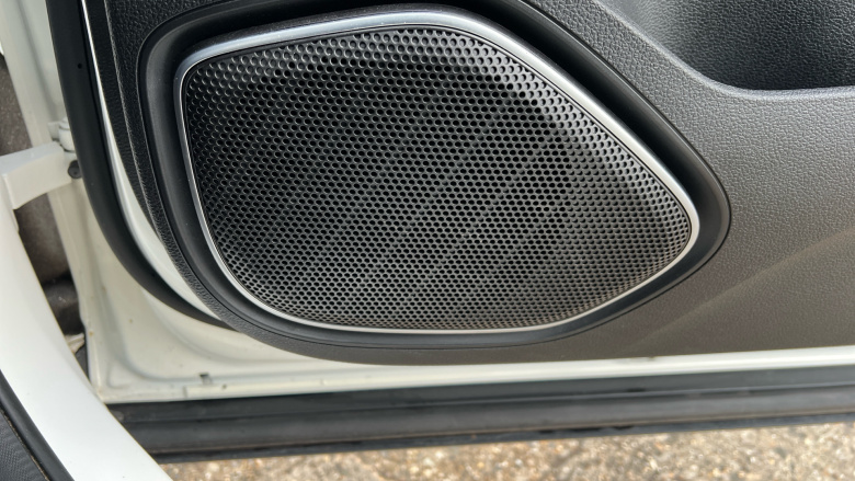 MG Hs 1.5 T-GDI Exclusive 5dr DCT Petrol Hatchback